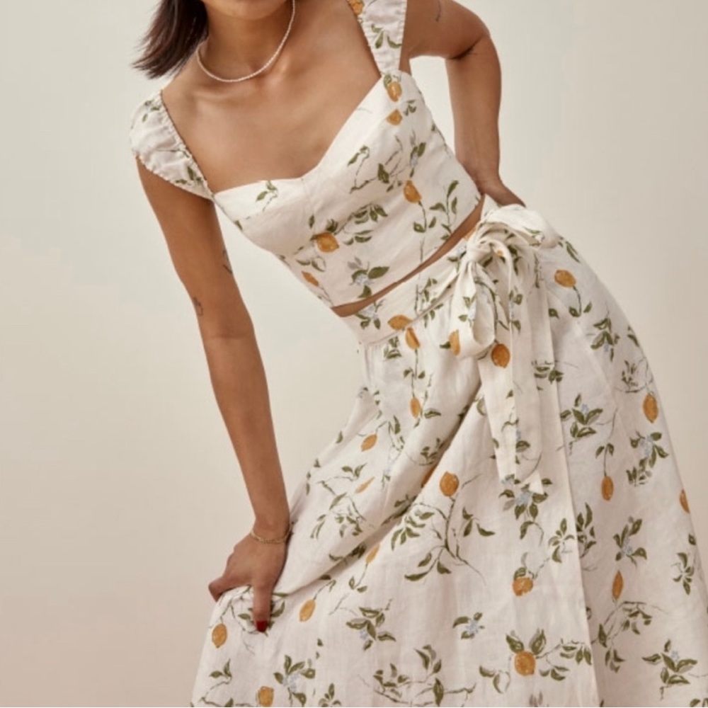 Reformation Clyde Linen Two Piece Skirt Set in Citron size - Picture 2 of 4